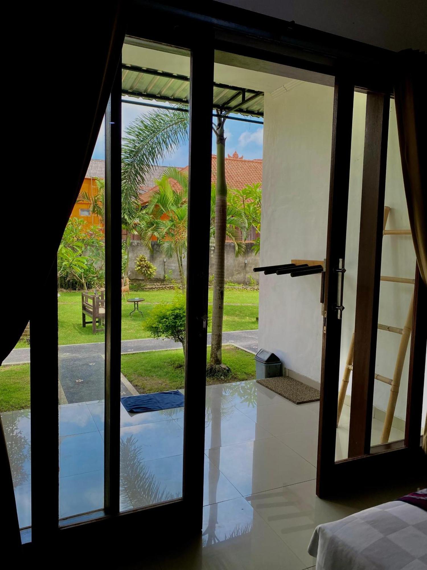 Padang-Padang Sari Homestay Uluwatu Exterior foto